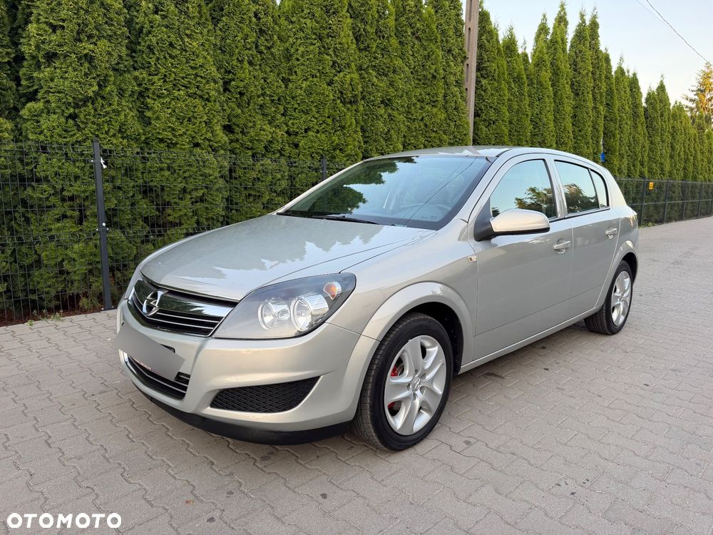 Opel Astra 1.6 Exklusiv - 26