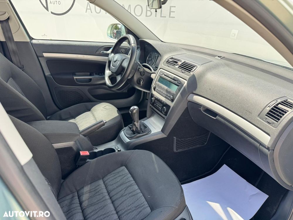 Skoda Octavia 1.6 Classic - 10