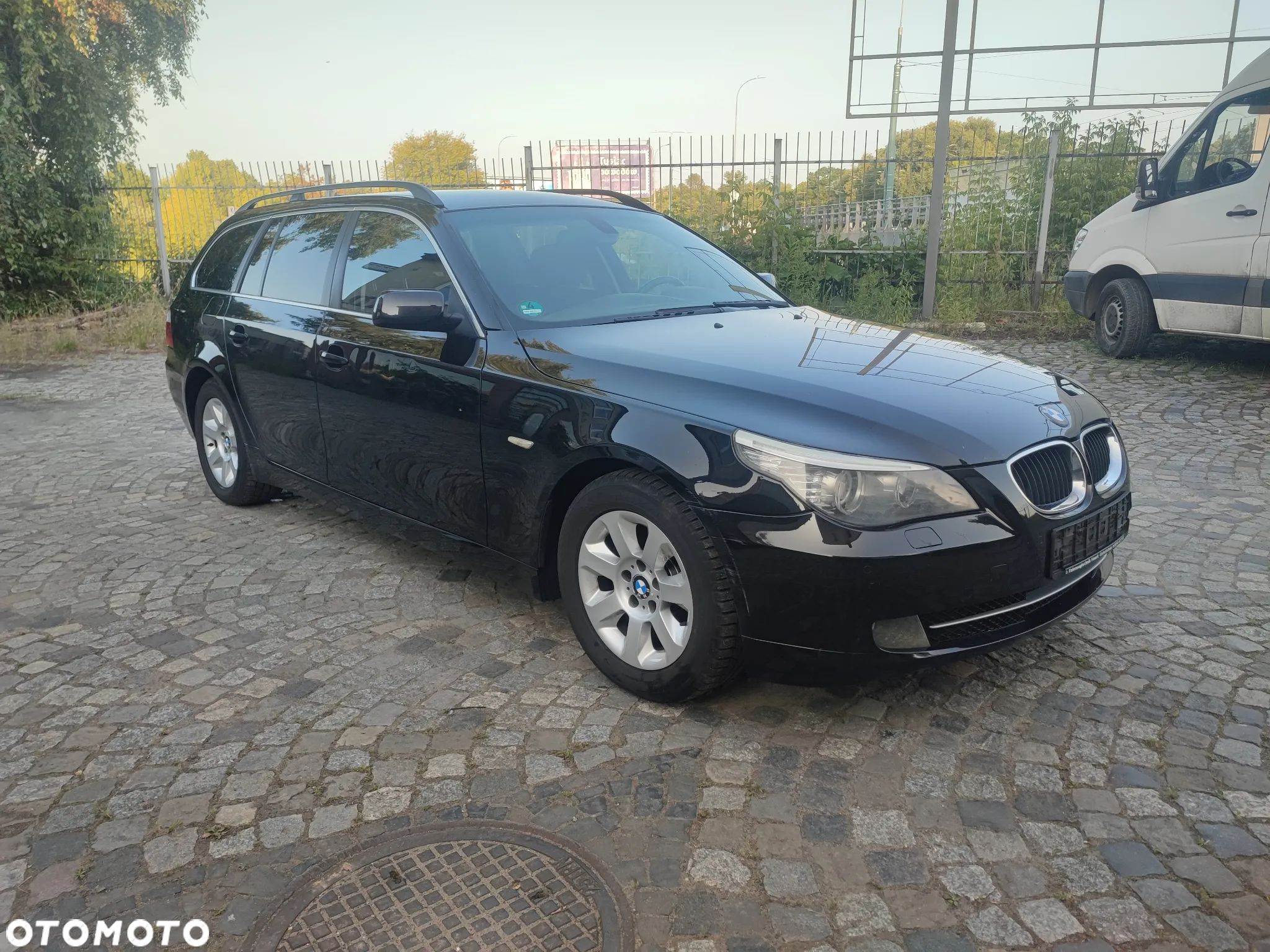 BMW Seria 5 520d Touring - 1
