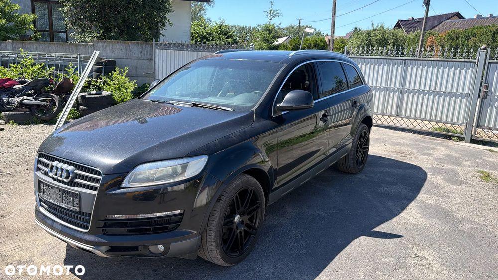 Audi Q7 - 3