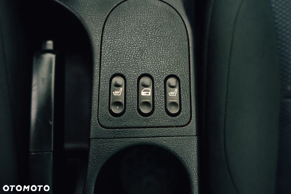 Nissan Qashqai+2 2.0 dCi DPF acenta - 18