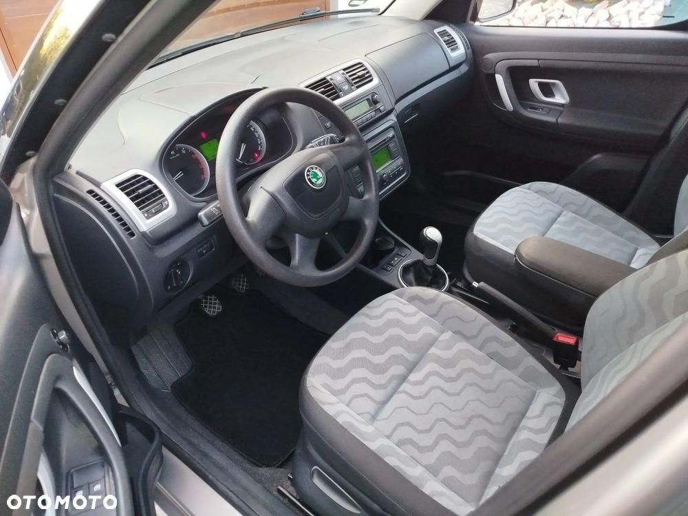 Skoda Roomster 1.6 16V Comfort PLUS EDITION - 5