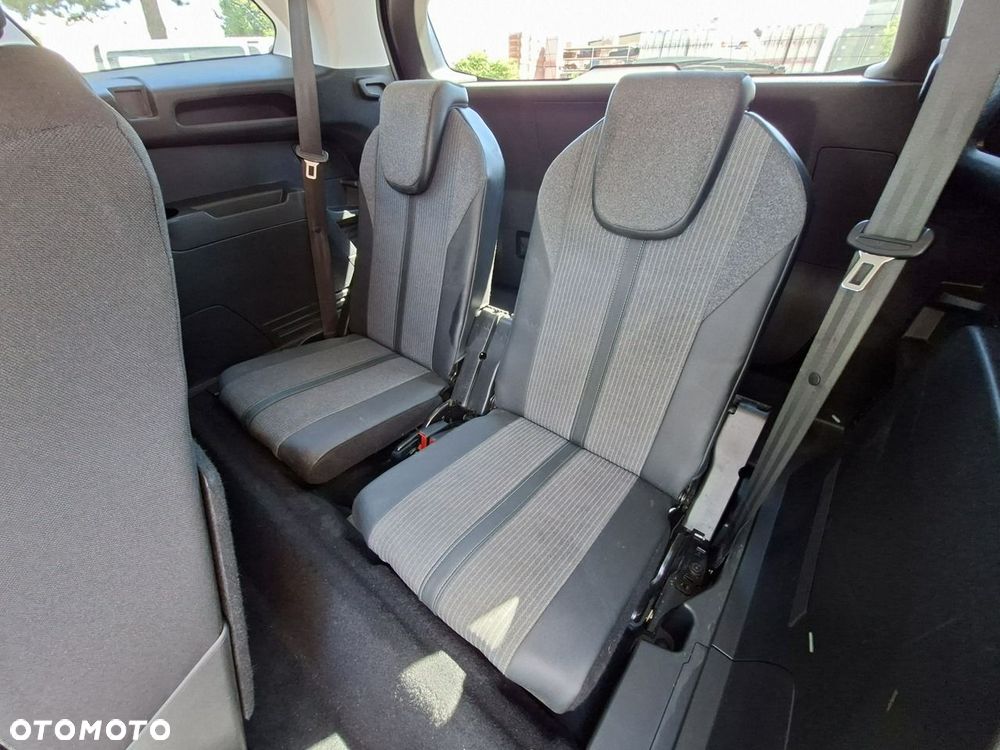 Peugeot 5008 1.5 BlueHDi Allure S&S - 26