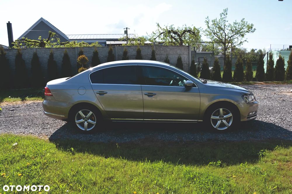 Volkswagen Passat 2.0 TDI Highline DSG - 10