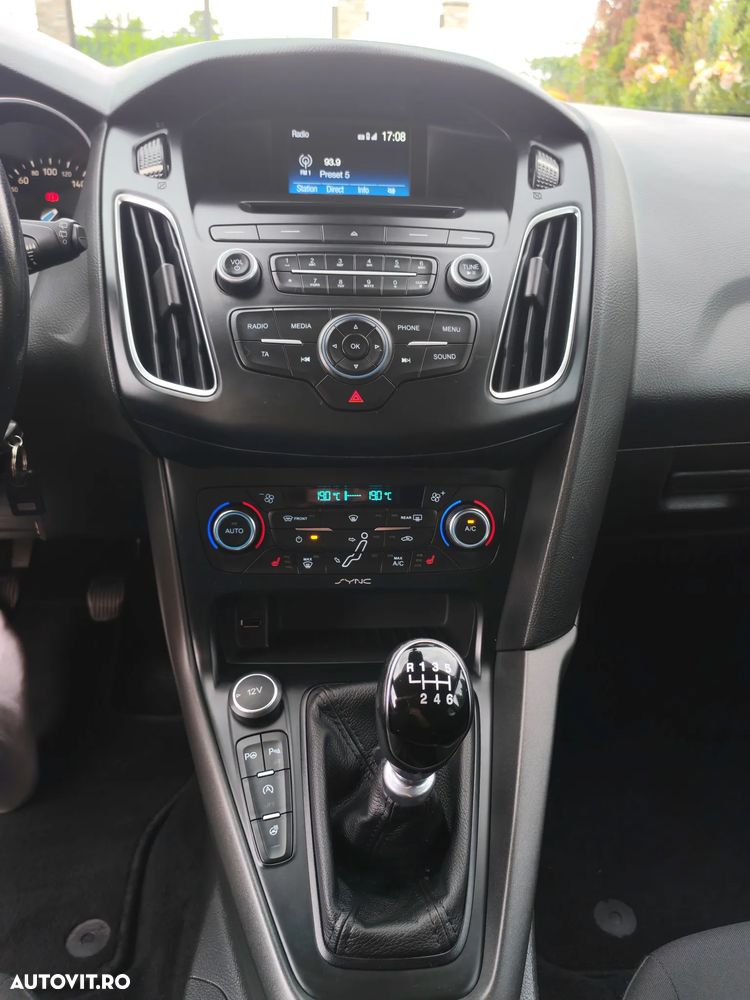 Ford Focus 1.5 EcoBlue Start-Stopp-System TITANIUM STYLE - 4