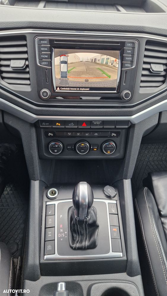 Volkswagen Amarok 3.0 TDI V6 4M Highline Aut. - 9