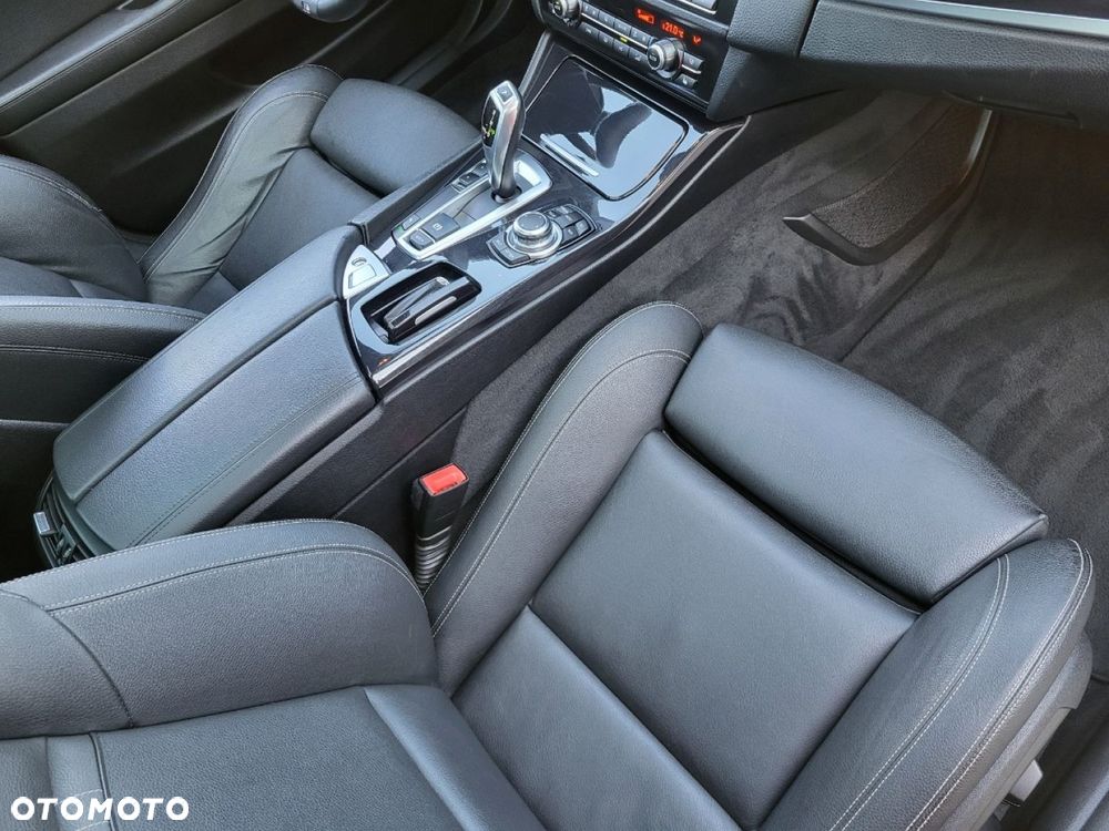 BMW Seria 5 - 36