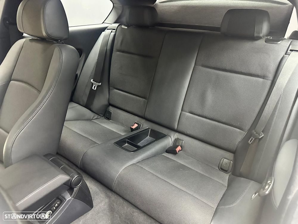 BMW 118 d Coupe Limited Edition Lifestyle c/ M Sport Pack - 18