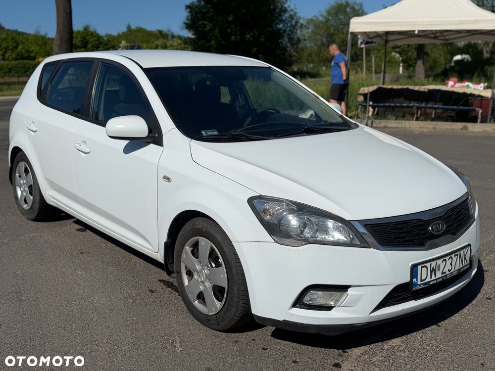 Kia Ceed 1.6 CRDi M - 11