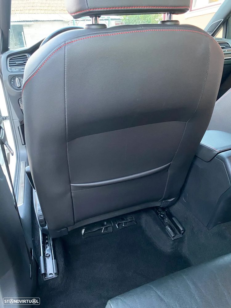 VW Golf 2.0 GTi DSG Edition 30 - 21