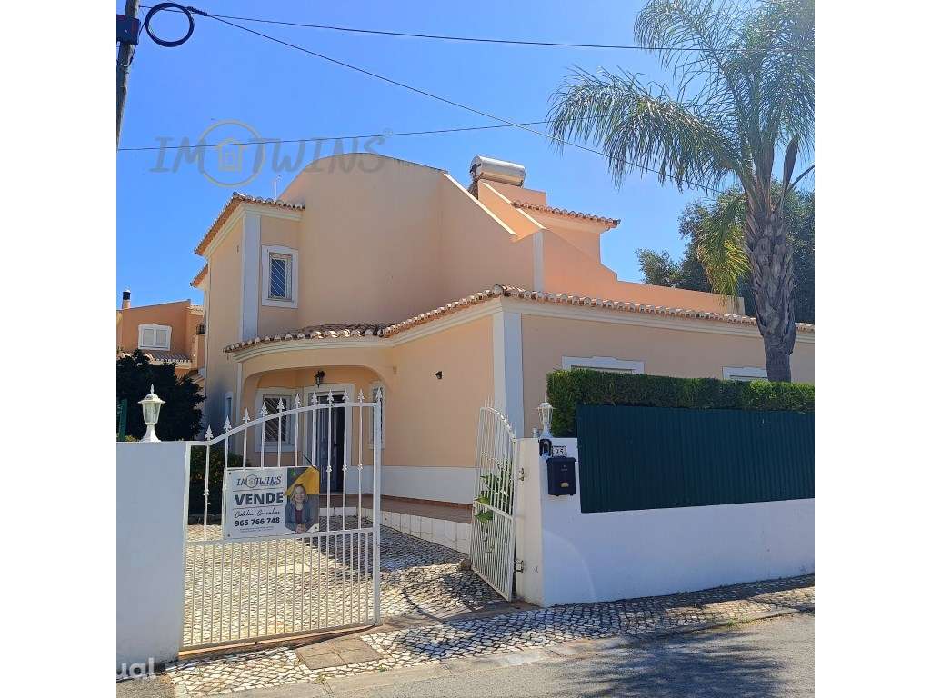 Moradia com piscina e jardim em Carvoeiro - Grande imagem: 5/42