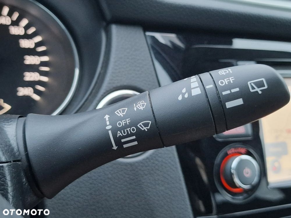 Nissan Qashqai 1.2 DIG-T N-Connecta - 29