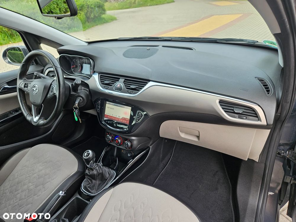 Opel Corsa 1.4 16V Cosmo - 17