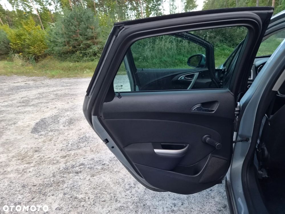 Opel Astra - 34