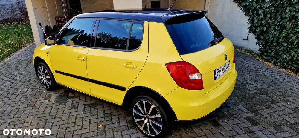 Skoda Fabia 1.2 TSI Monte Carlo - 10