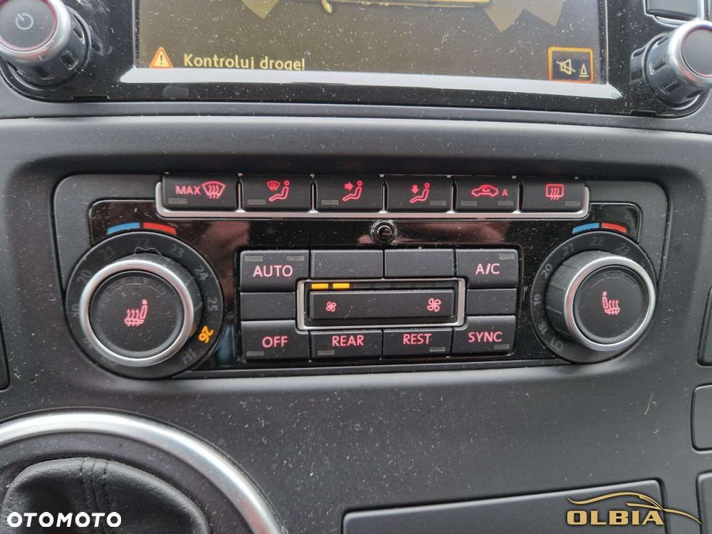 Volkswagen Multivan - 20