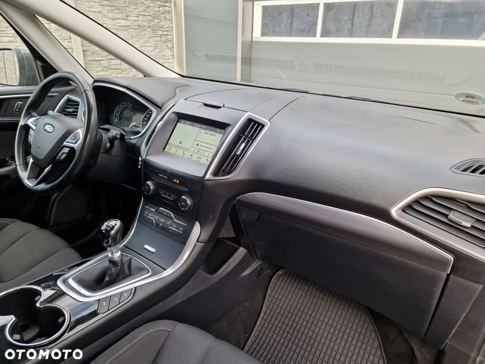 Ford S-Max 2.0 TDCi Titanium - 24