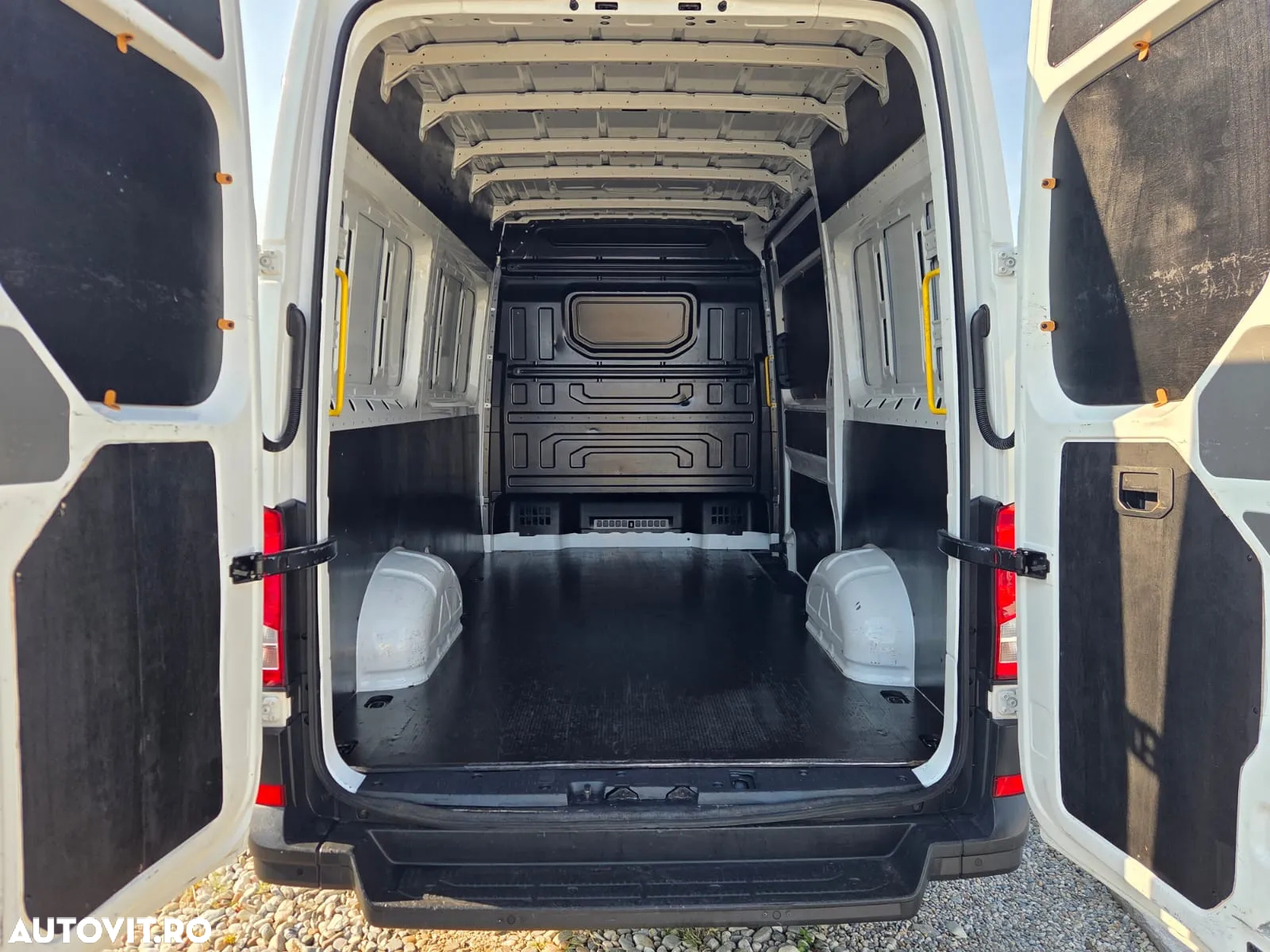 Volkswagen New Crafter L3H2 - 10