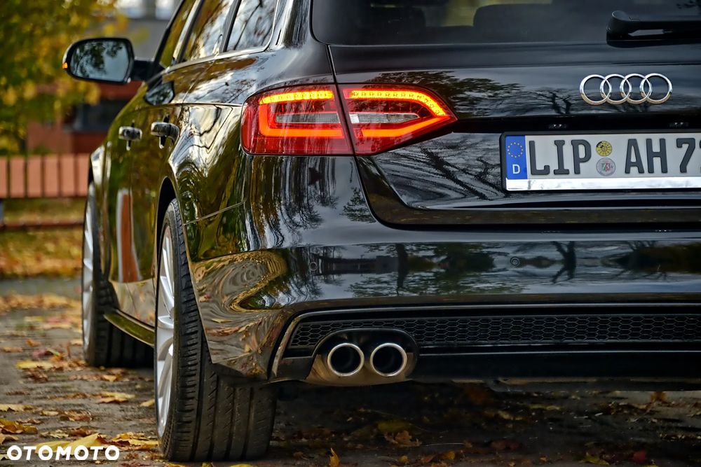 Audi A4 Avant 2.0 TDI DPF S line Sportpaket - 19