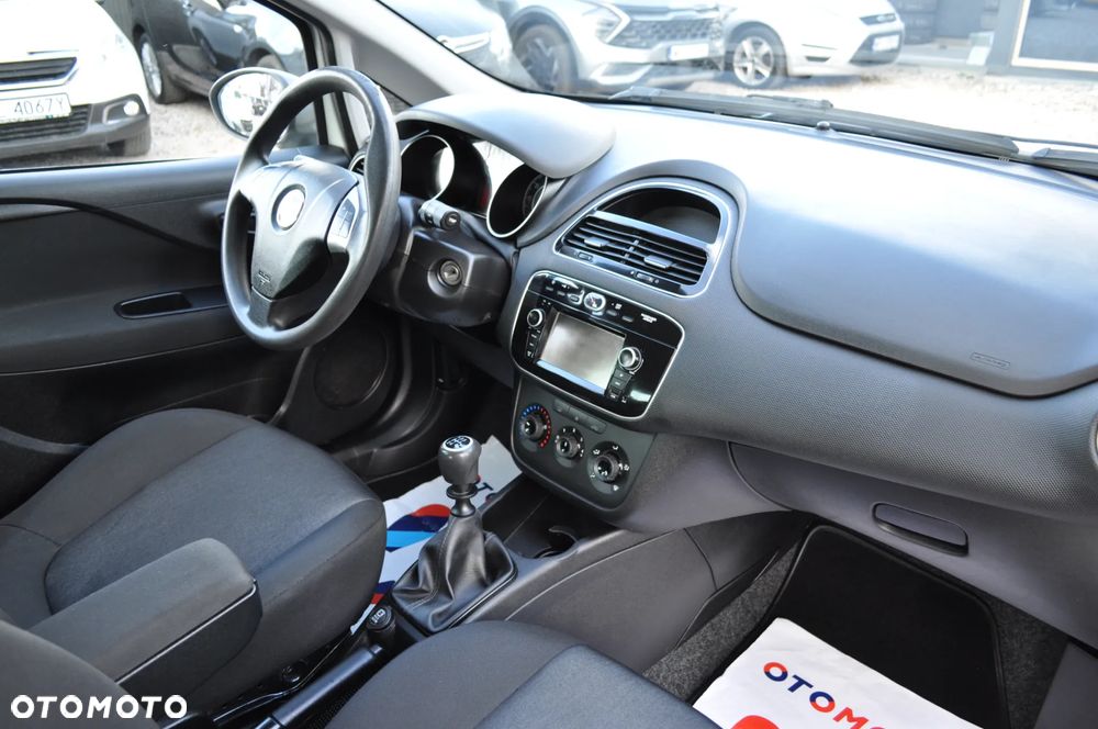 Fiat Punto 1.2 Young - 15