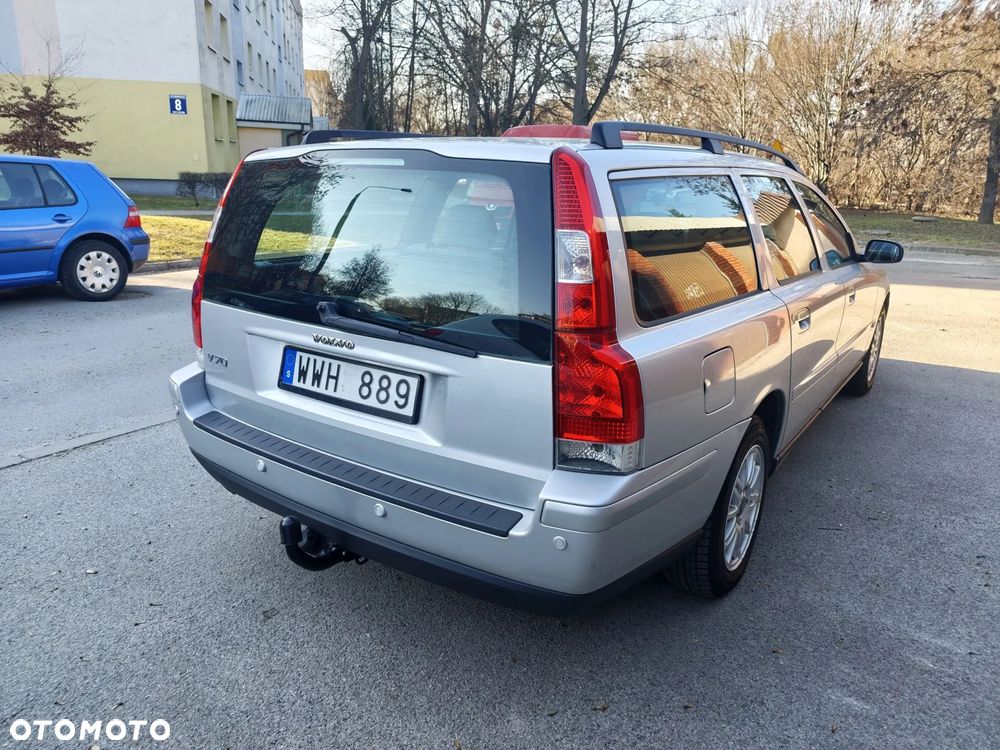 Volvo V70 - 3