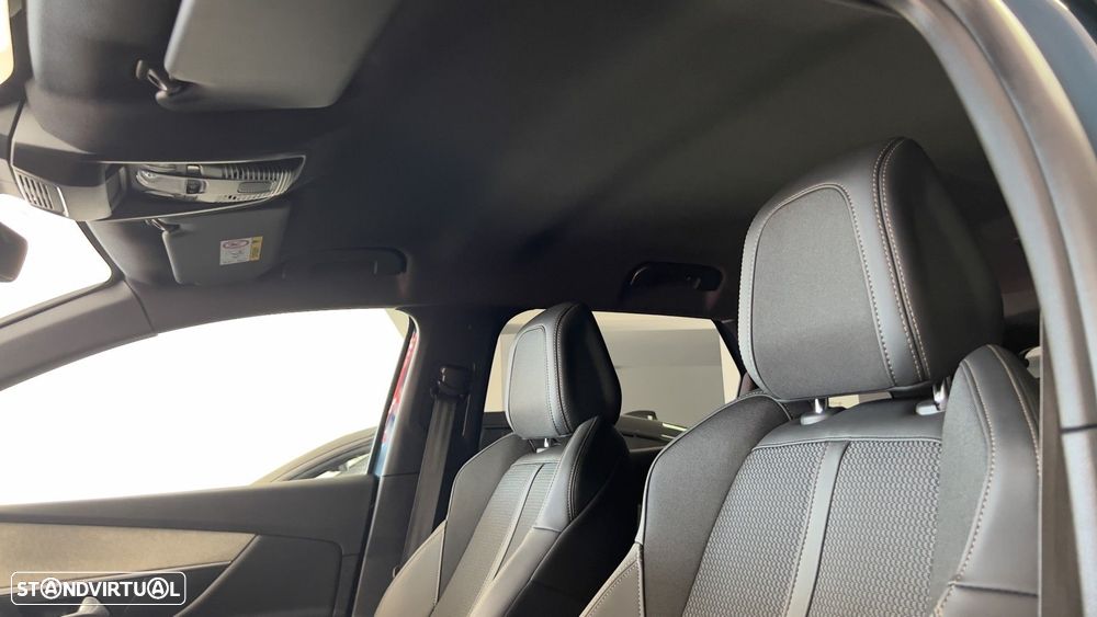 Peugeot 3008 1.2 PureTech GT EAT8 - 28