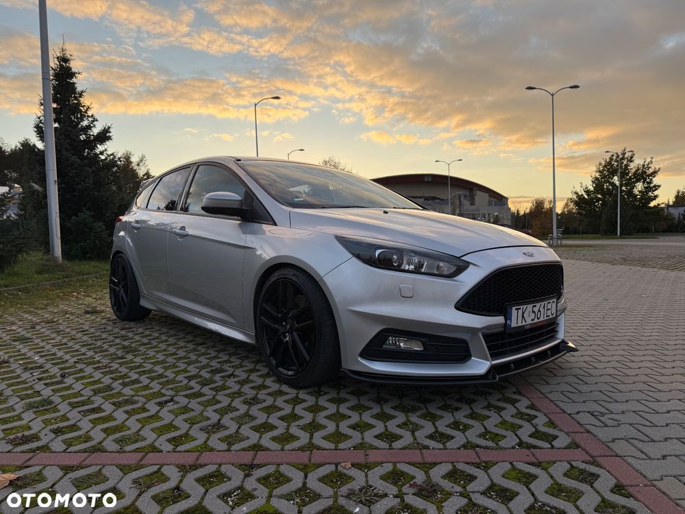 Ford Focus 2.0 EcoBoost ST-2 - 2