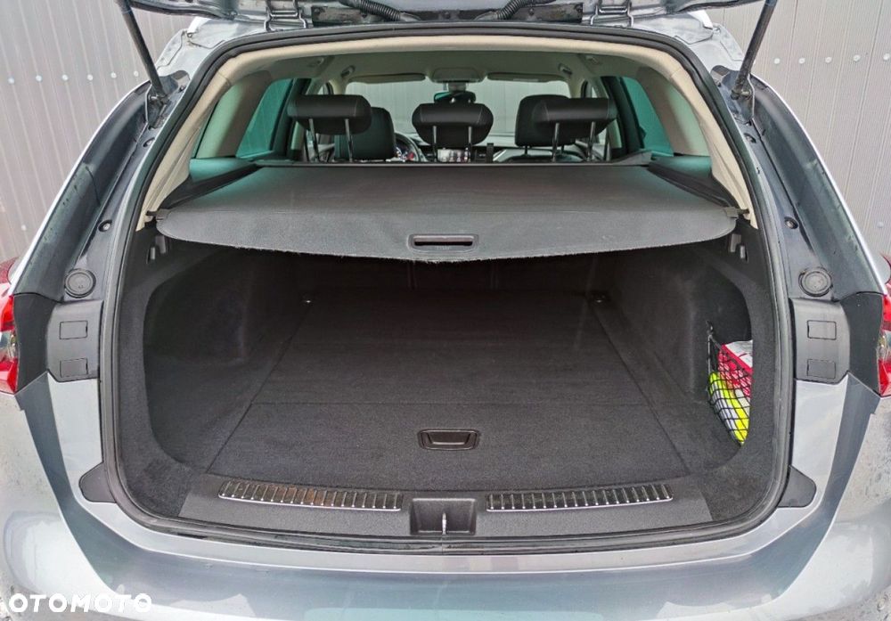 Opel Insignia - 32