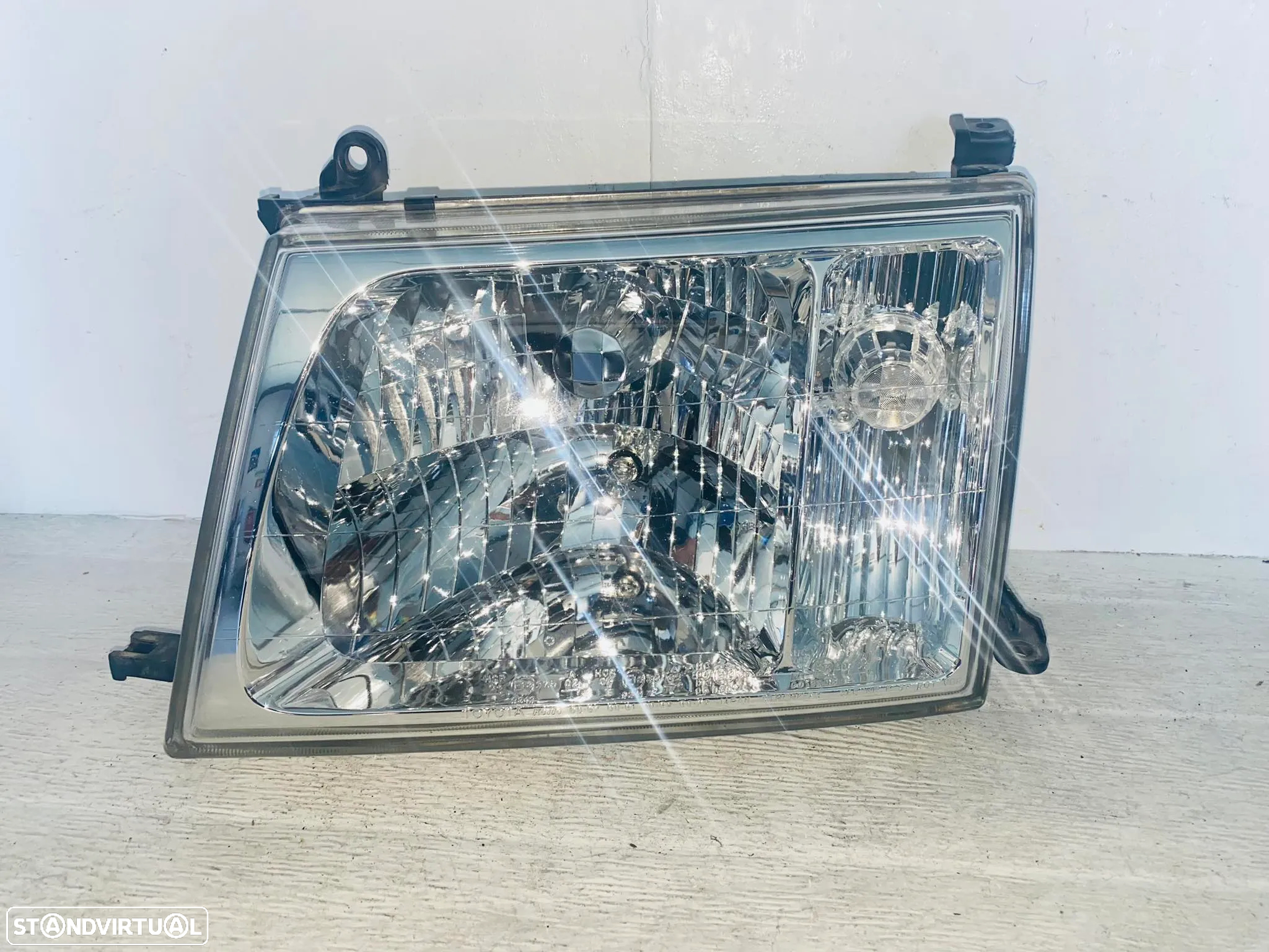 Farol Esquerdo Toyota Land Cruiser - 1998 / 2006 - 2