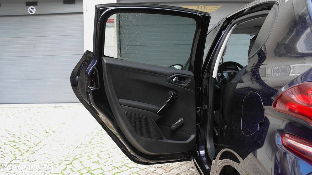 Peugeot 208 1.2 PureTech Active - 14