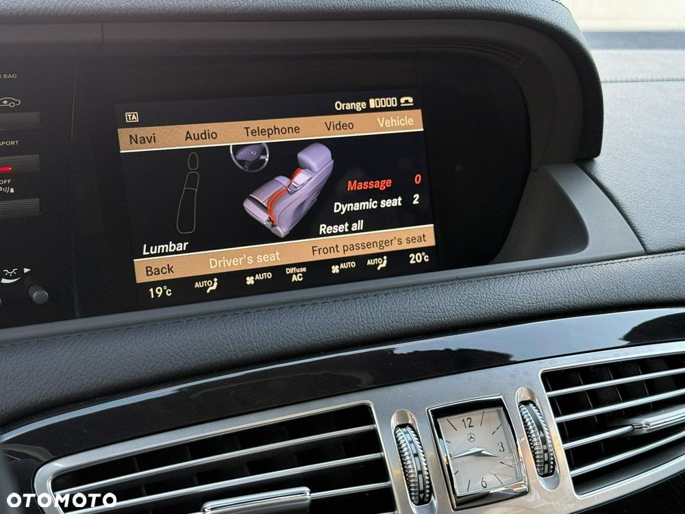 Mercedes-Benz CL - 26