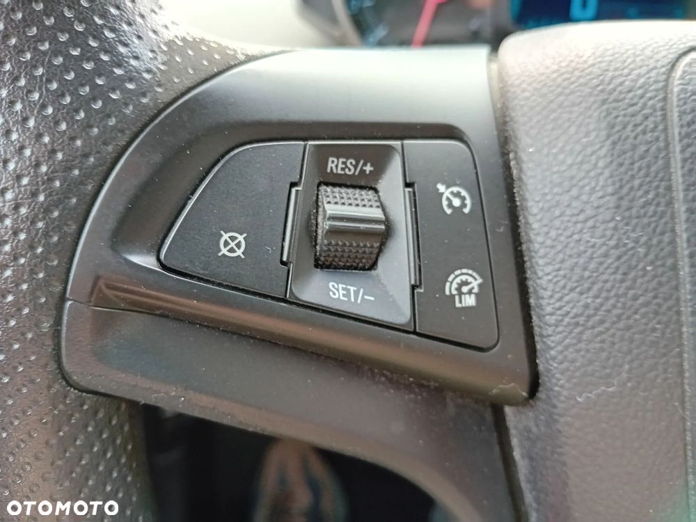Chevrolet Aveo 1.2 LT+ - 23