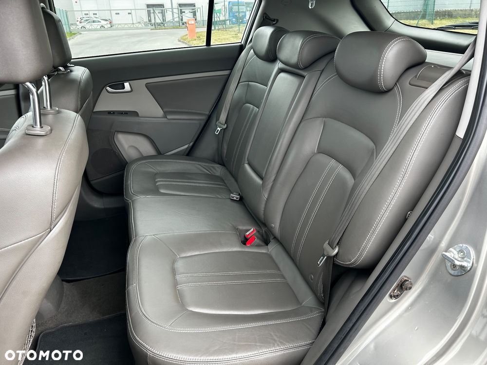 Kia Sportage 2.0 CRDI L AWD - 12