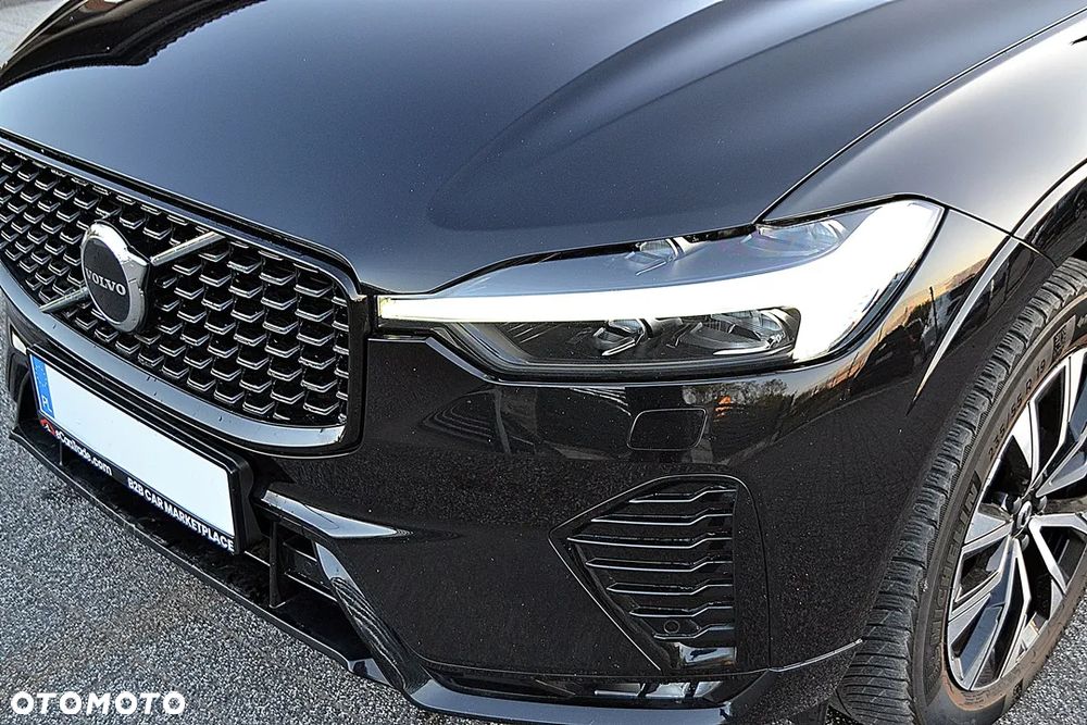 Volvo XC 60 B4 D Plus Dark - 9
