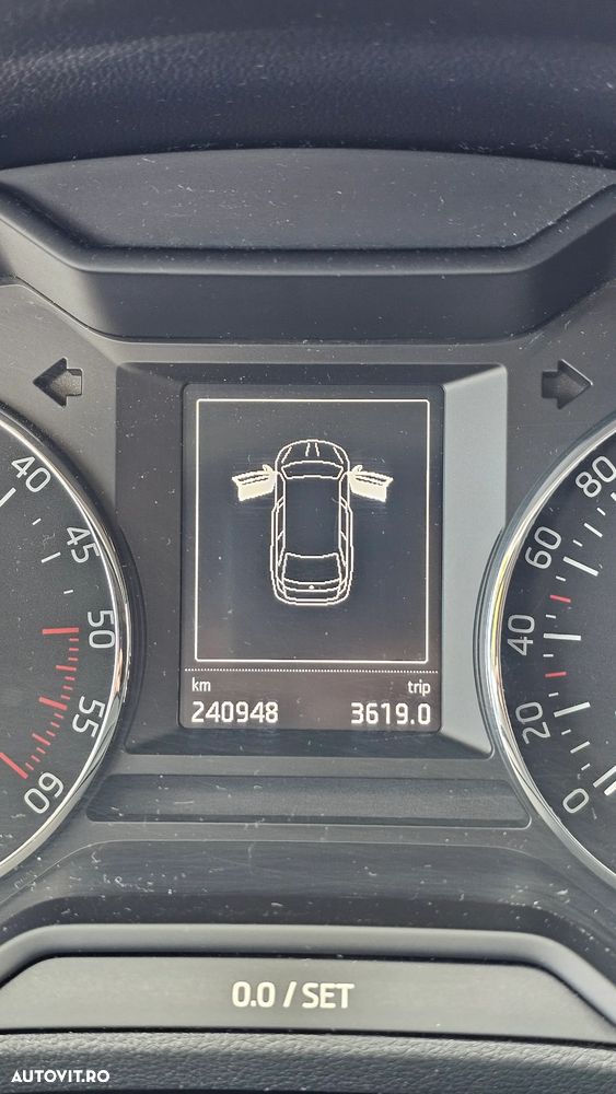 Skoda Octavia 2.0 TDI DSG Style - 16