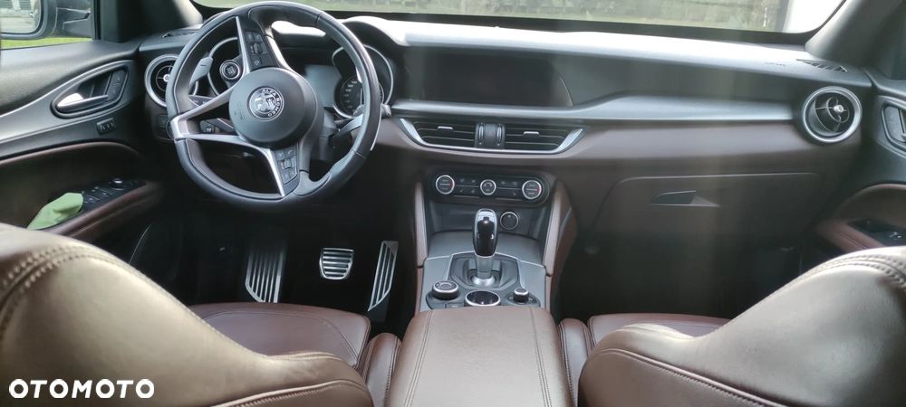 Alfa Romeo Stelvio 2.2 16V AT8-Q4 Executive - 9