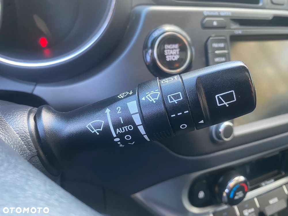 Kia Rio 1.2 Dream Team Edition - 21