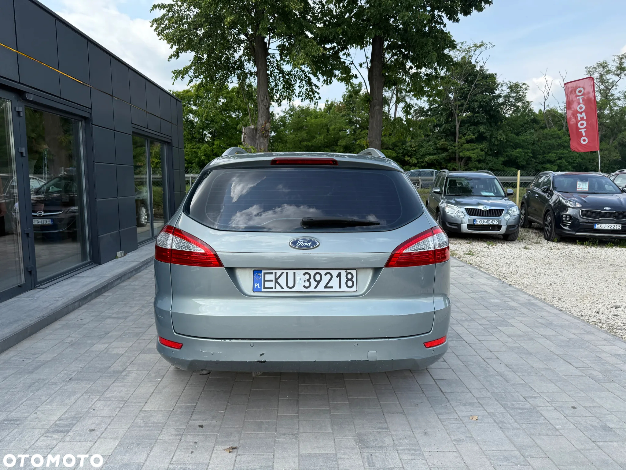 Ford Mondeo 2.0 FF Titanium - 17