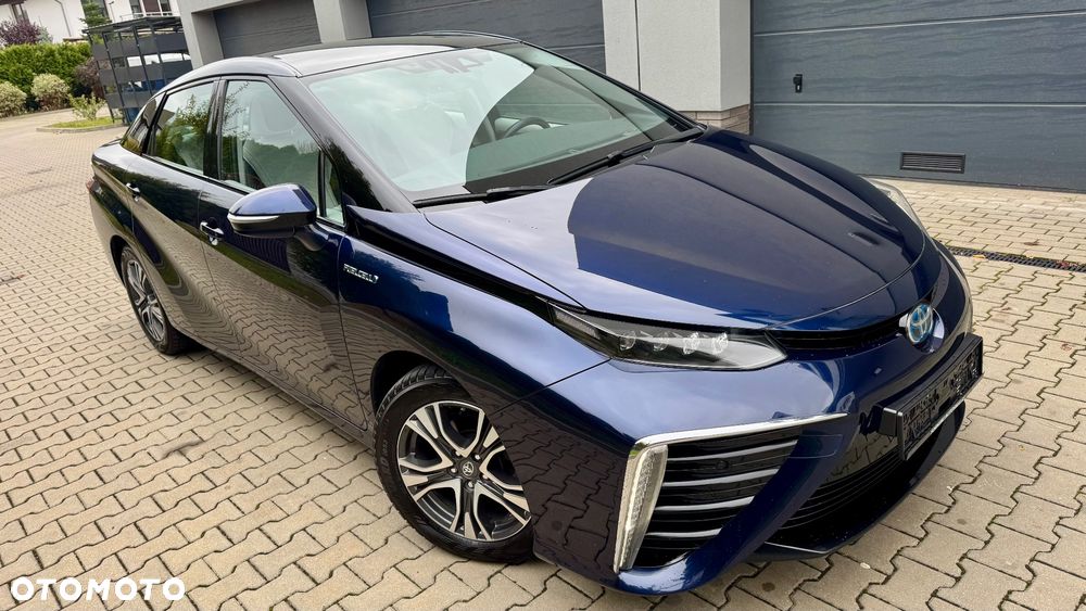 Toyota Mirai - 12