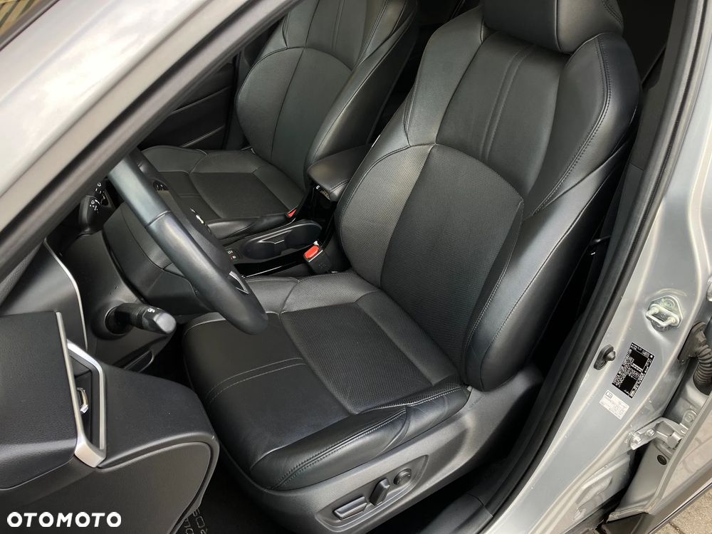 Toyota Corolla Cross 2.0 Hybrid Executive AWD - 38