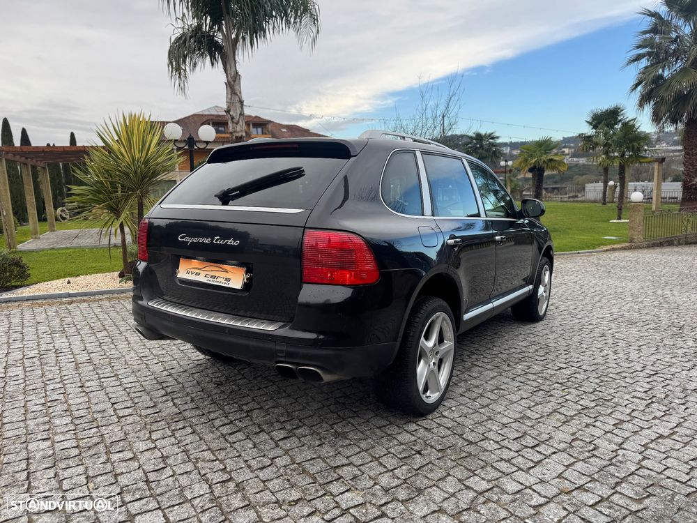 Porsche Cayenne Turbo - 4