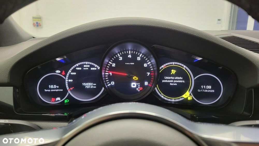 Porsche Cayenne - 15