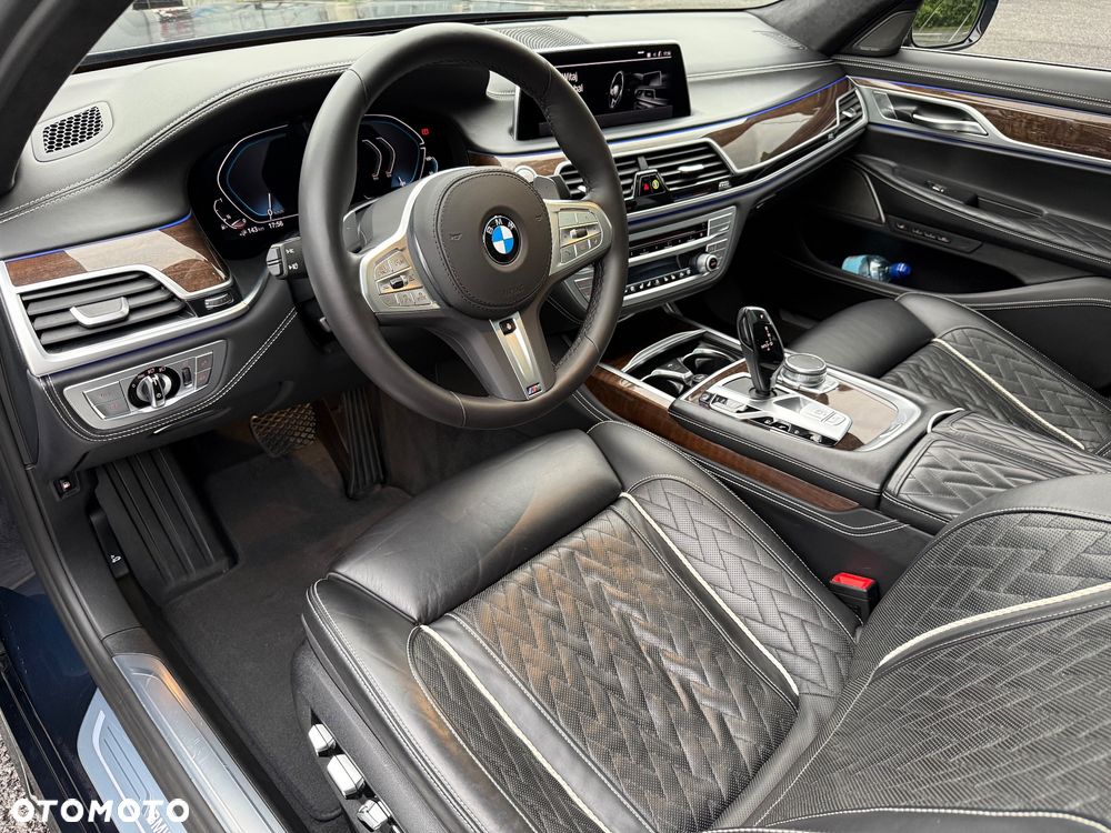 BMW Seria 7 745Le xDrive - 16