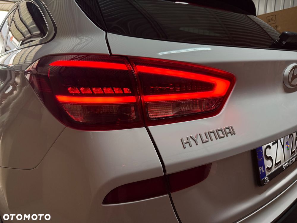 Hyundai i30 1.6 T-GDI Pure DCT - 10