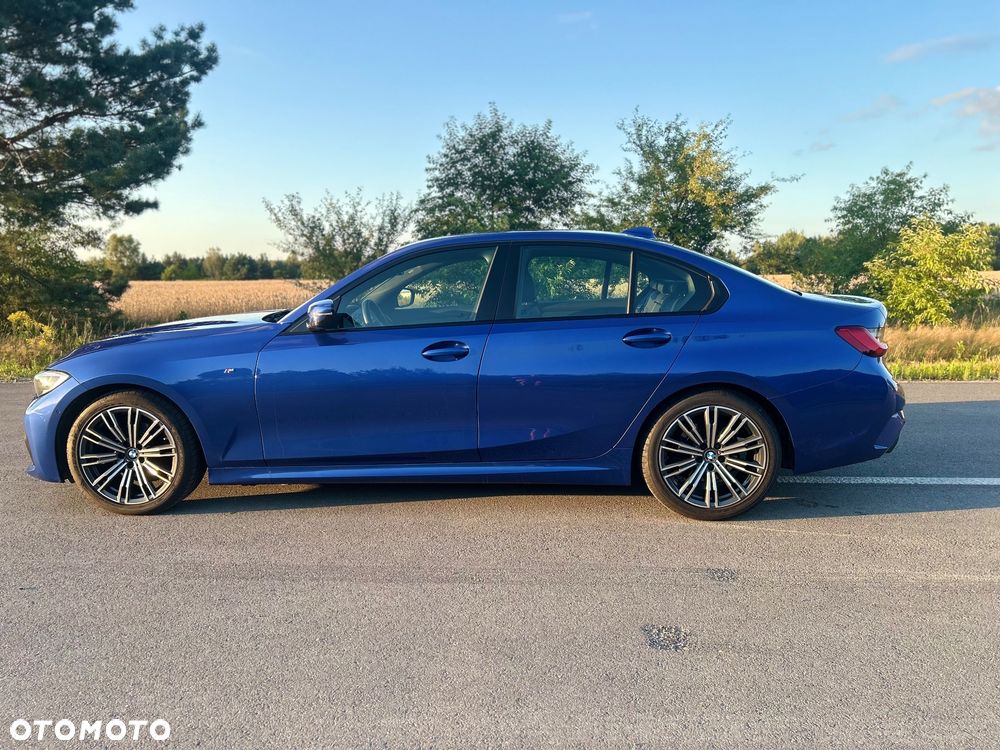 BMW Seria 3 318i M Sport - 10