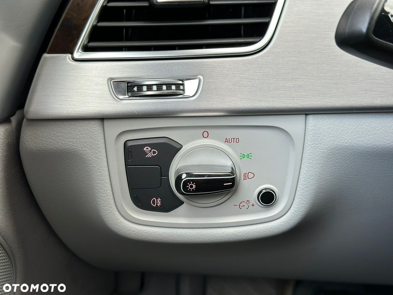 Audi A8 - 25