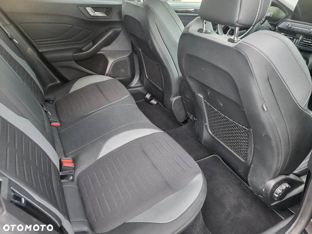 Ford Focus 2.0 EcoBlue ST - 18