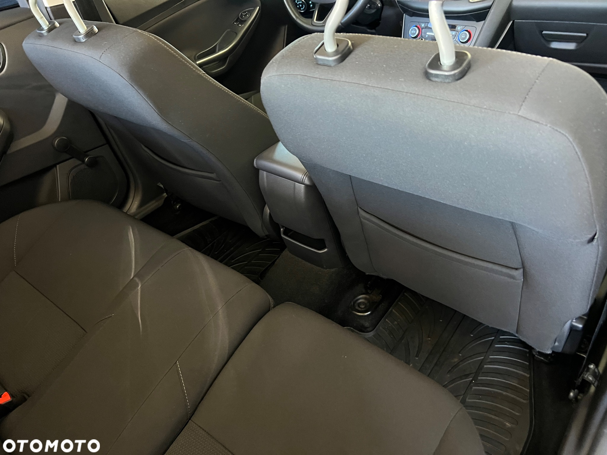 Ford Focus 1.6 Trend - 9