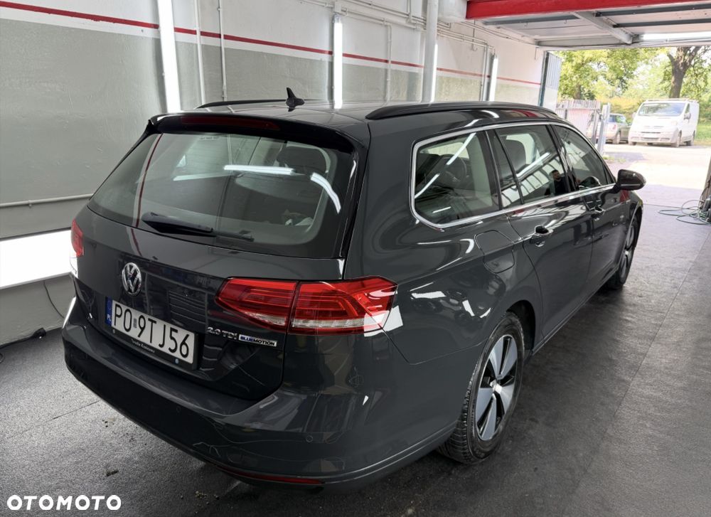 Volkswagen Passat 2.0 TDI BMT Trendline - 14
