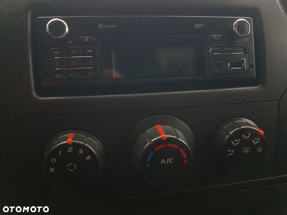 Renault MASTER KONTENER 8EP 4,21x2,23x2,22 KLIMA MANUAL KRAJOWY 6-BIEGÓW - 27